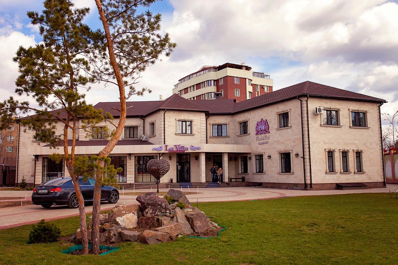 Park Hotel คารากันดี ภายนอก รูปภาพ
