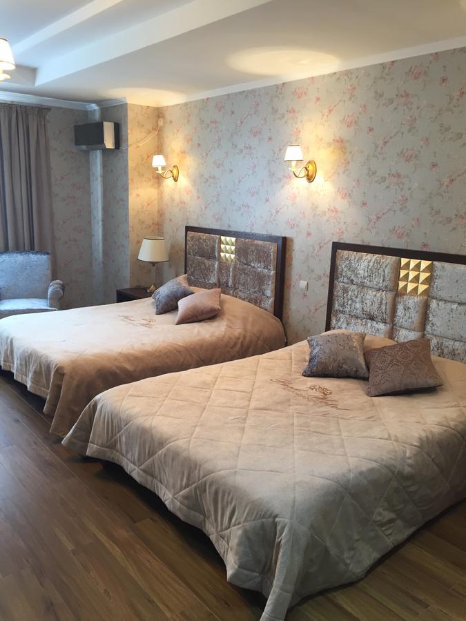 Park Hotel คารากันดี ภายนอก รูปภาพ