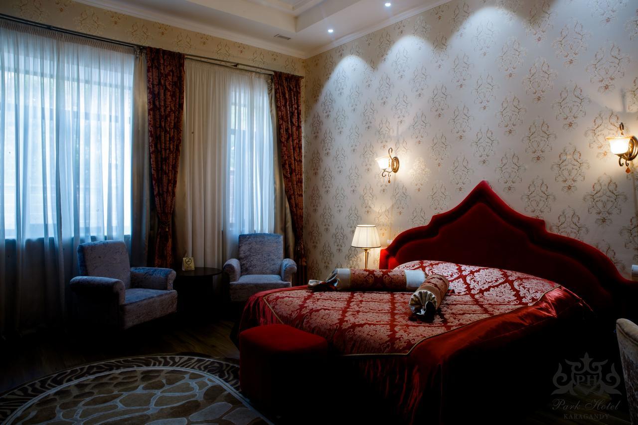 Park Hotel คารากันดี ภายนอก รูปภาพ