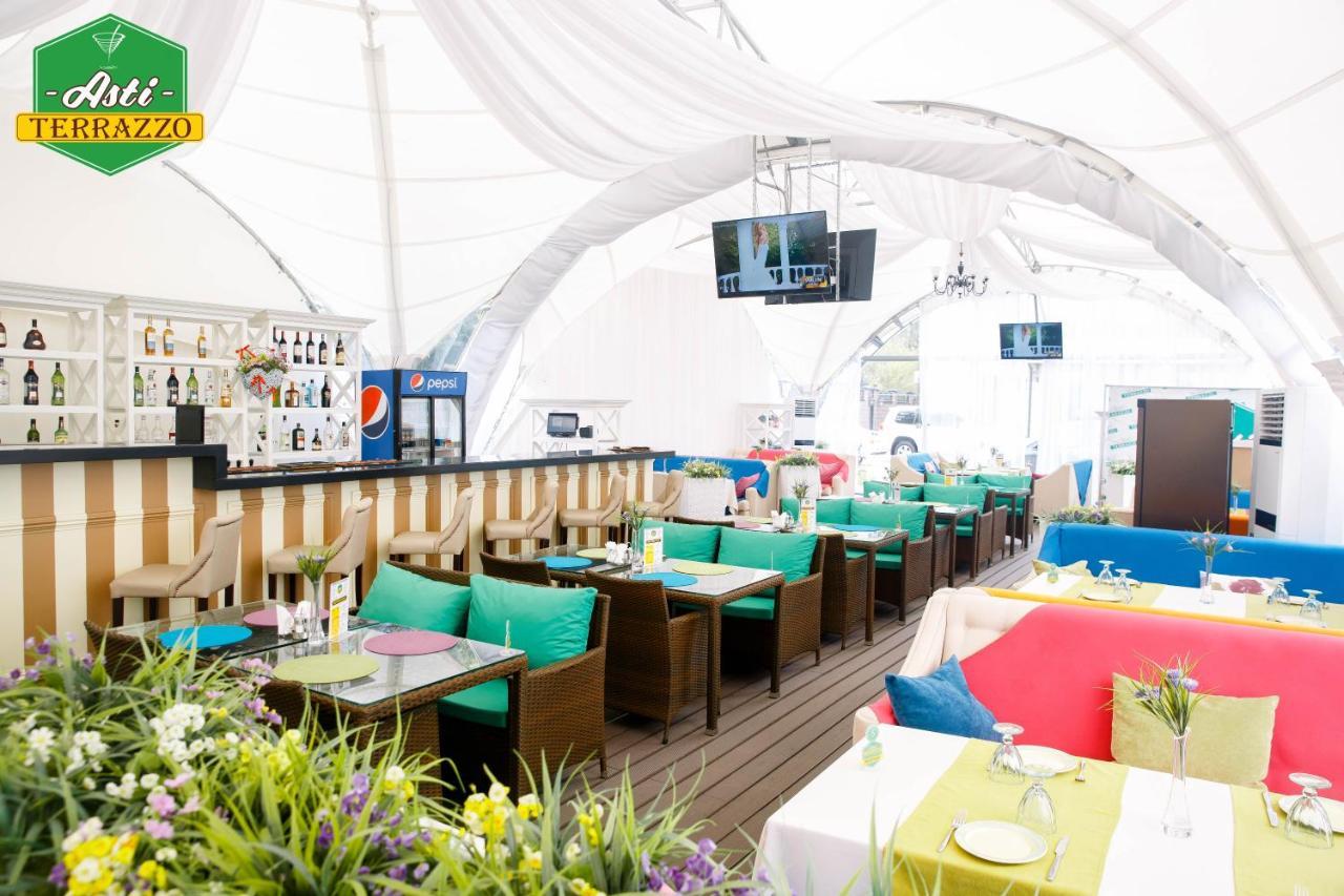 Park Hotel คารากันดี ภายนอก รูปภาพ